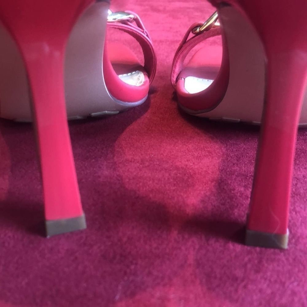 NEW Shoe Dazzle sandals chain detail size 9 - Picture 6 of 8